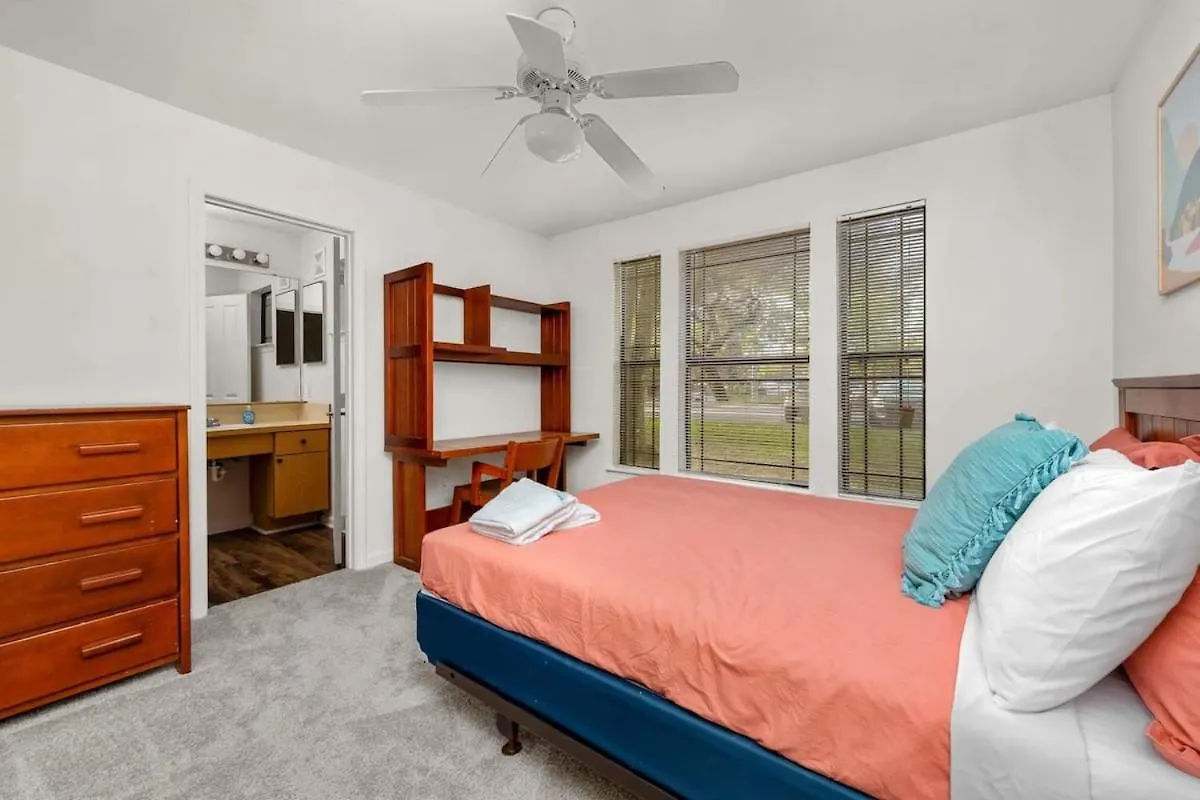 탬파 3 Mi To Usf Pool Gym & Pet Friendly 아파트 0*,  미국